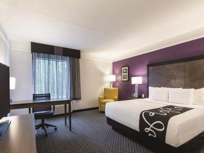 La Quinta By Wyndham Dallas West 3*