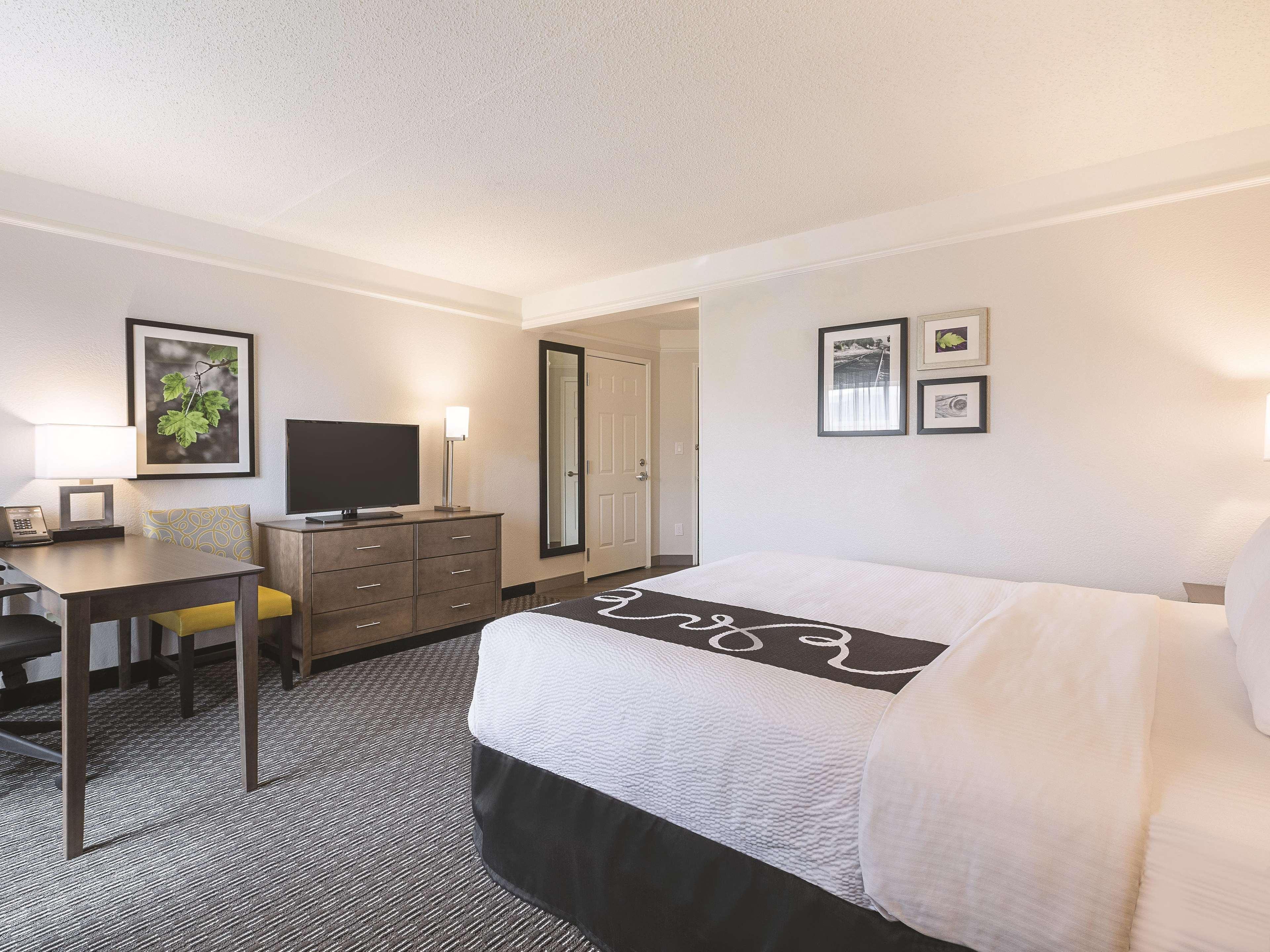 La Quinta By Wyndham Dallas West