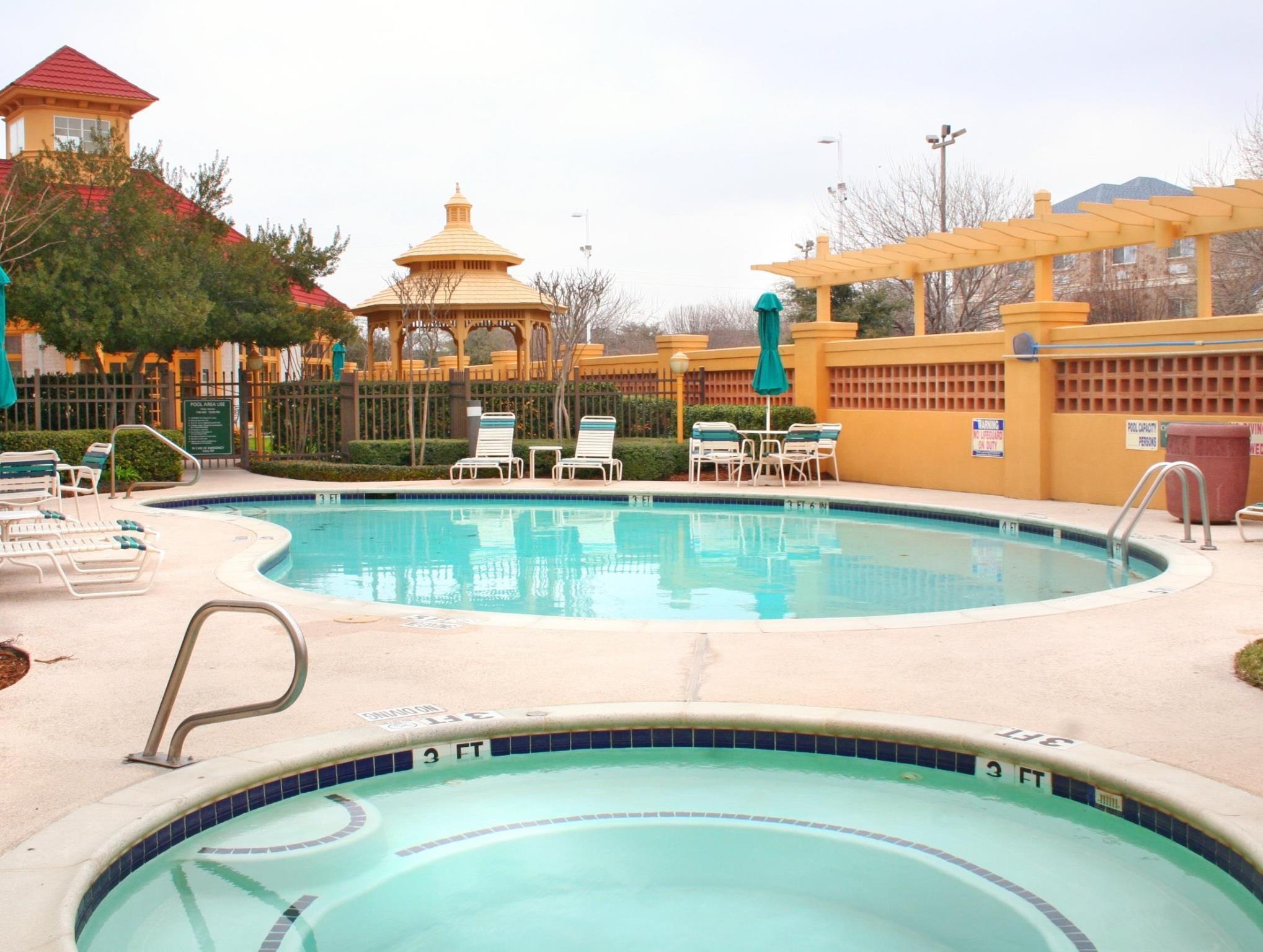 La Quinta By Wyndham Dallas West Hotel Plano
