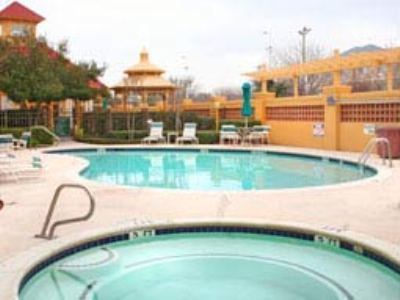 Hotel La Quinta By Wyndham Dallas West