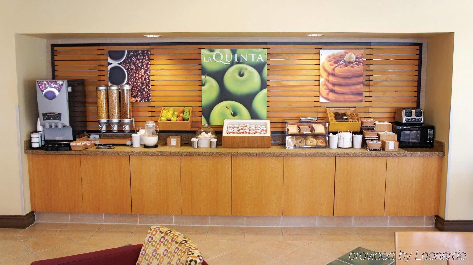 La Quinta By Wyndham Dallas West Plano