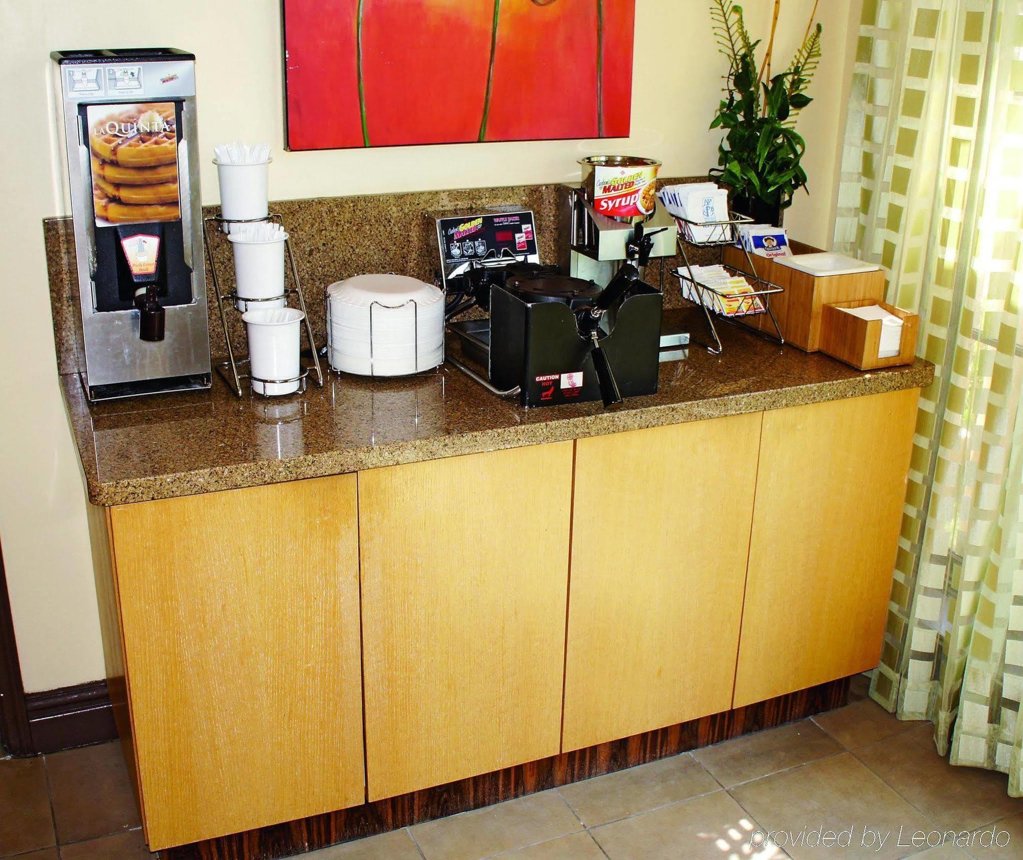 La Quinta By Wyndham Dallas West